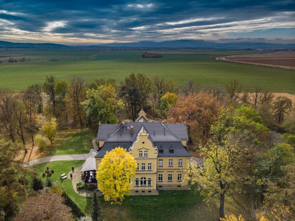 Palac Gruszow Świdnica Kültér fotó